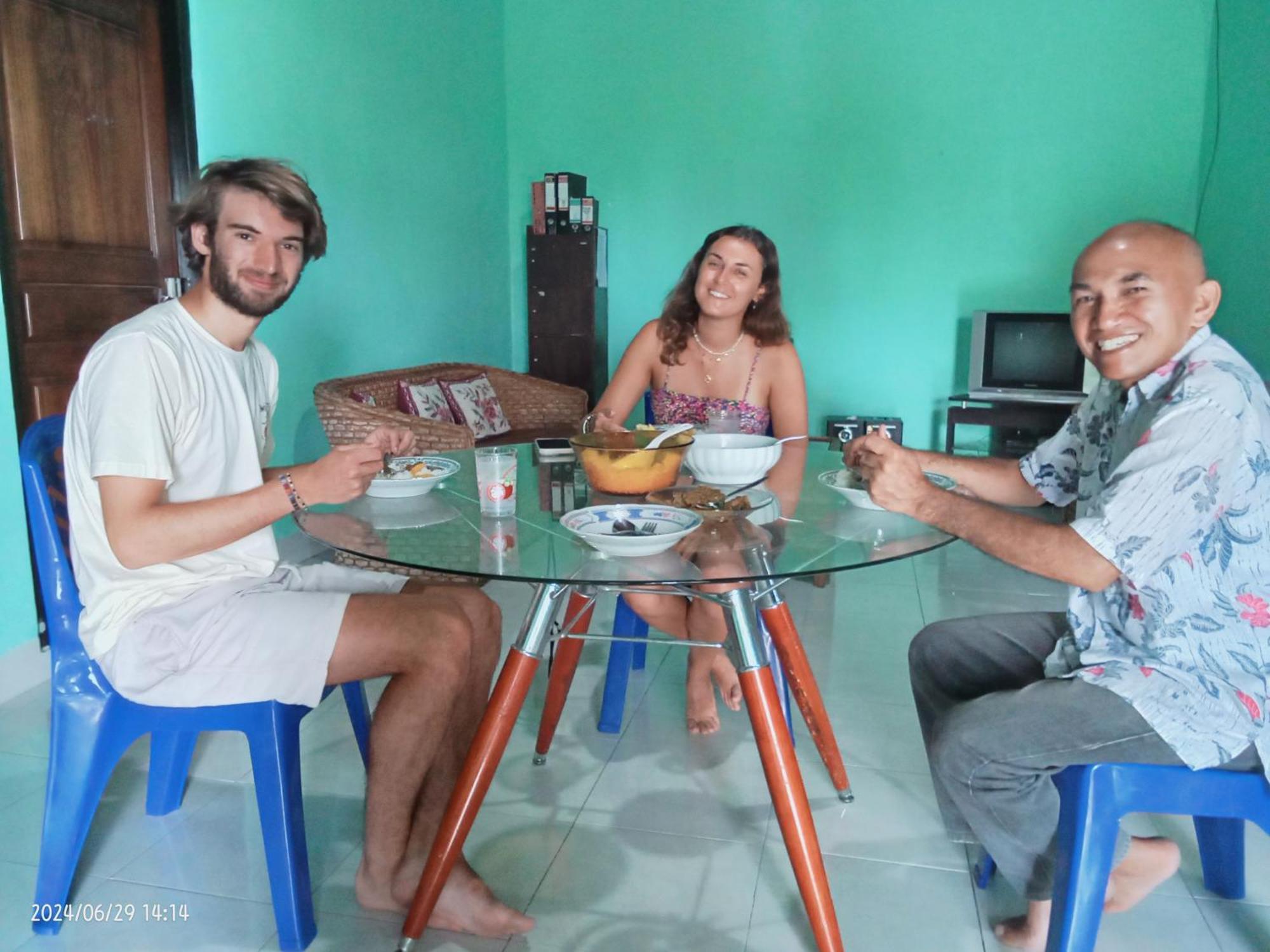 Petra Homestay Bangka Leda Ruteng Extérieur photo