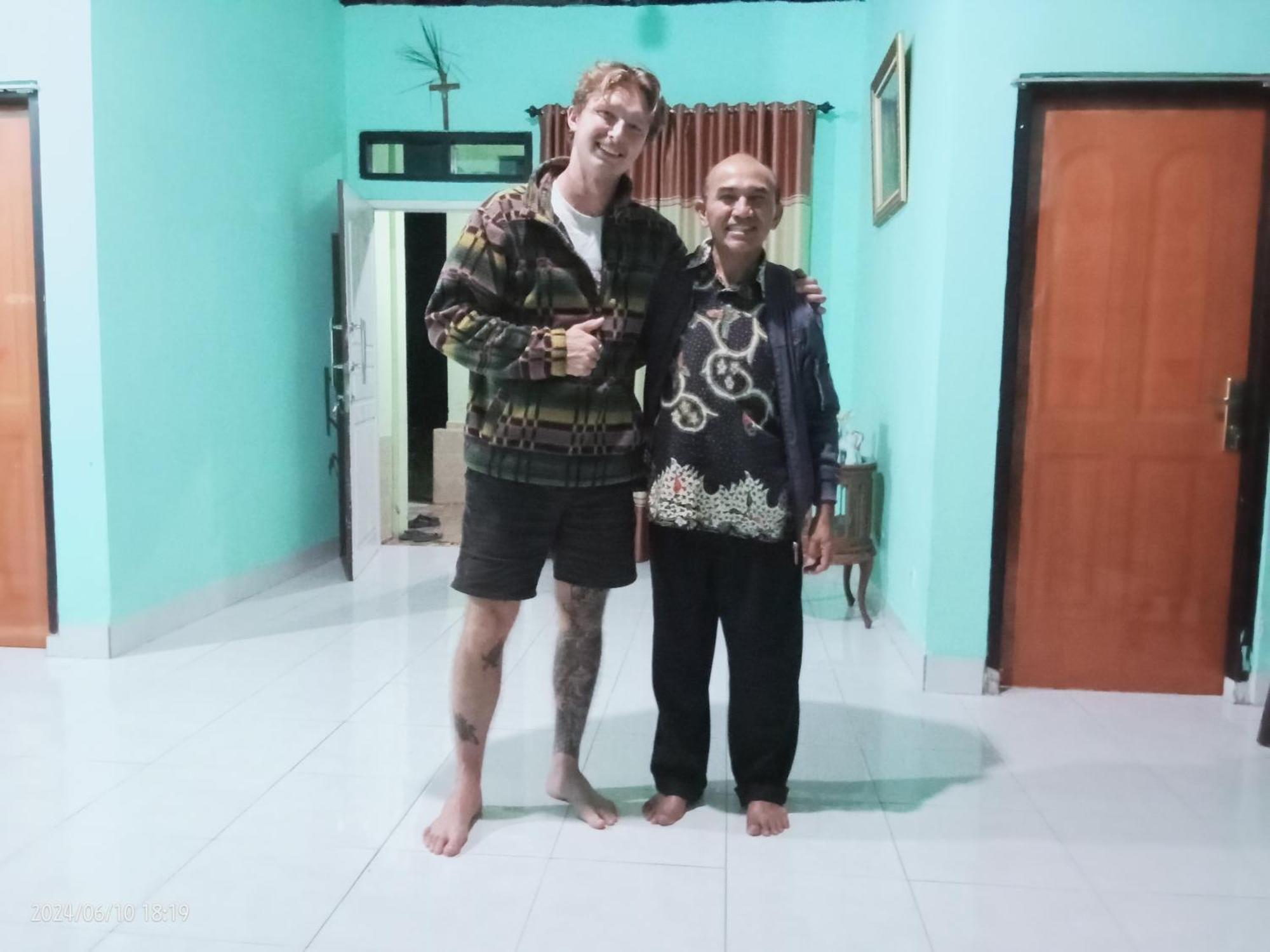 Petra Homestay Bangka Leda Ruteng Extérieur photo