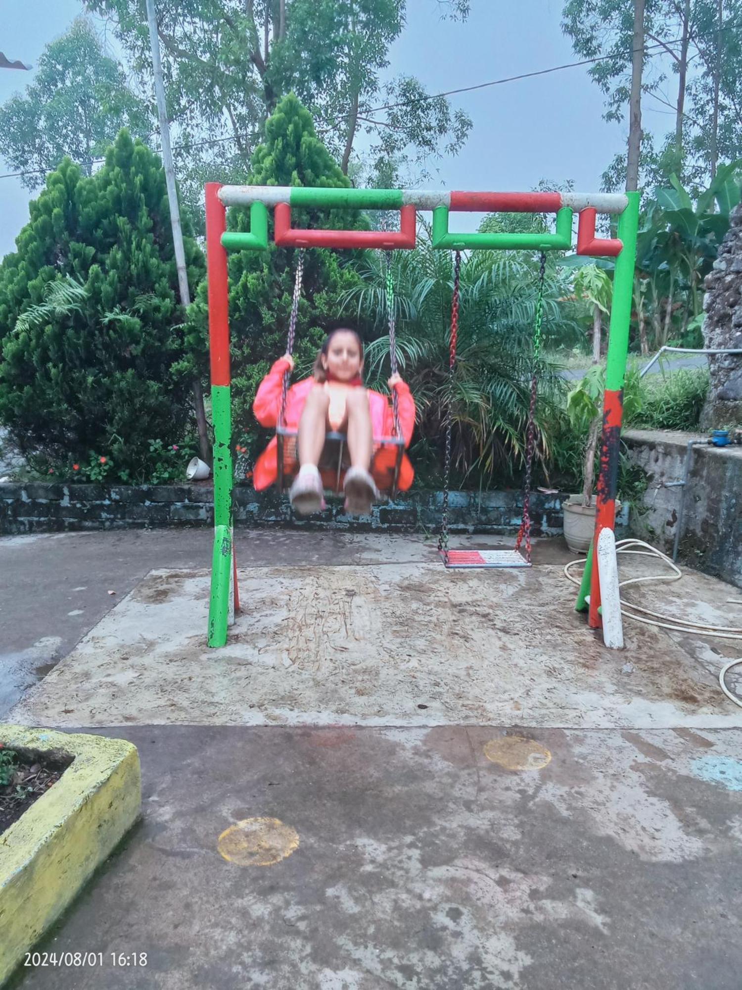 Petra Homestay Bangka Leda Ruteng Extérieur photo