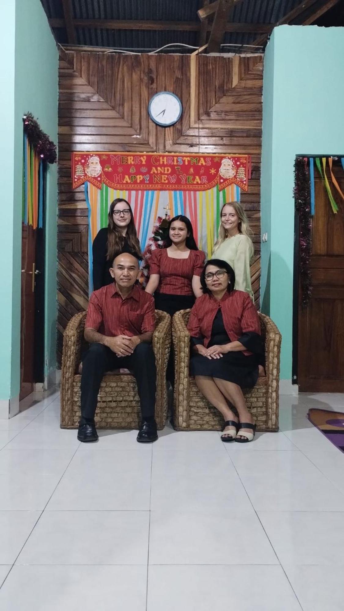 Petra Homestay Bangka Leda Ruteng Extérieur photo