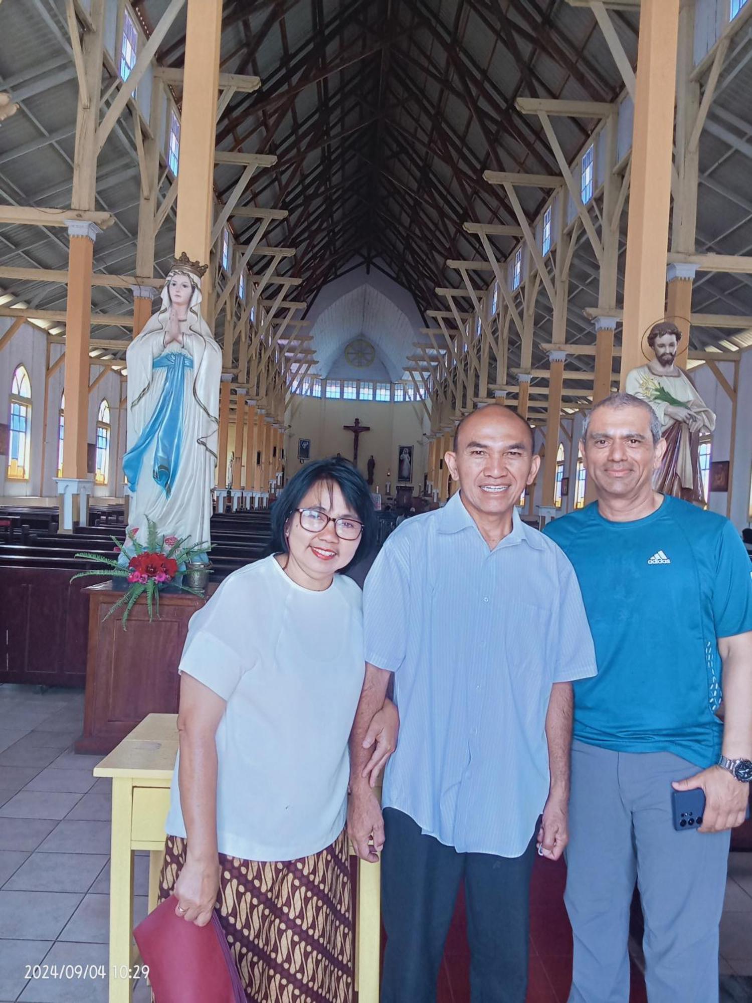 Petra Homestay Bangka Leda Ruteng Extérieur photo